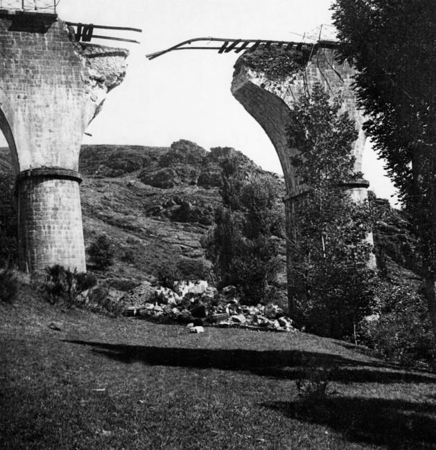 La Résistance Fer. Les sabotages dans les chemins de fer. Lozère. Viaduc de Chassezac. Ligne Saint-Germain des Fossés - Nîmes, entre Prevenchères et Villafort. Sabotagge du 3 août 1944.